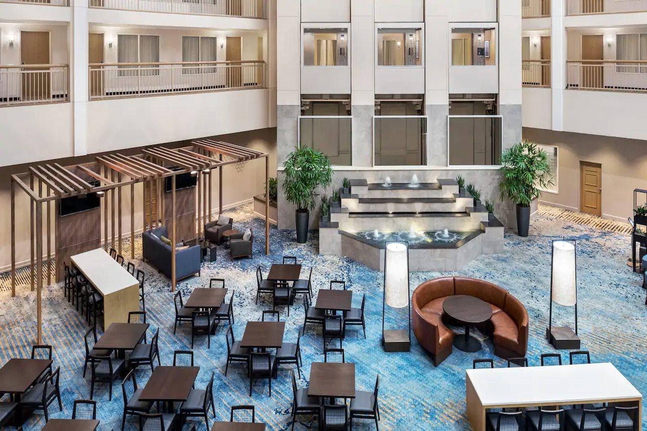 Embassy By Hilton Cleveland Rockside Hotel 3*