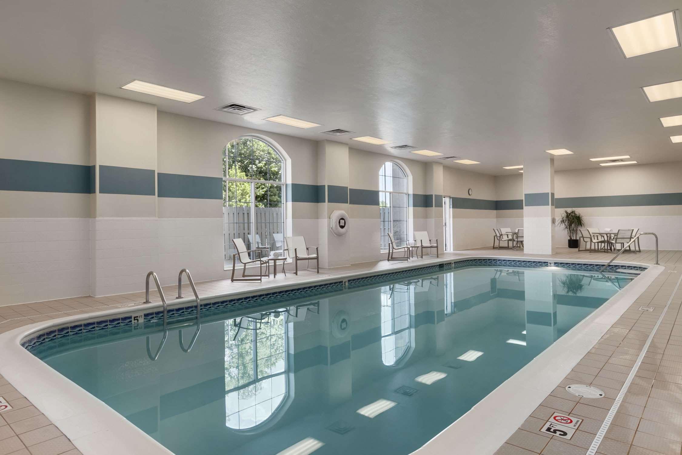 Embassy By Hilton Cleveland Rockside Independence