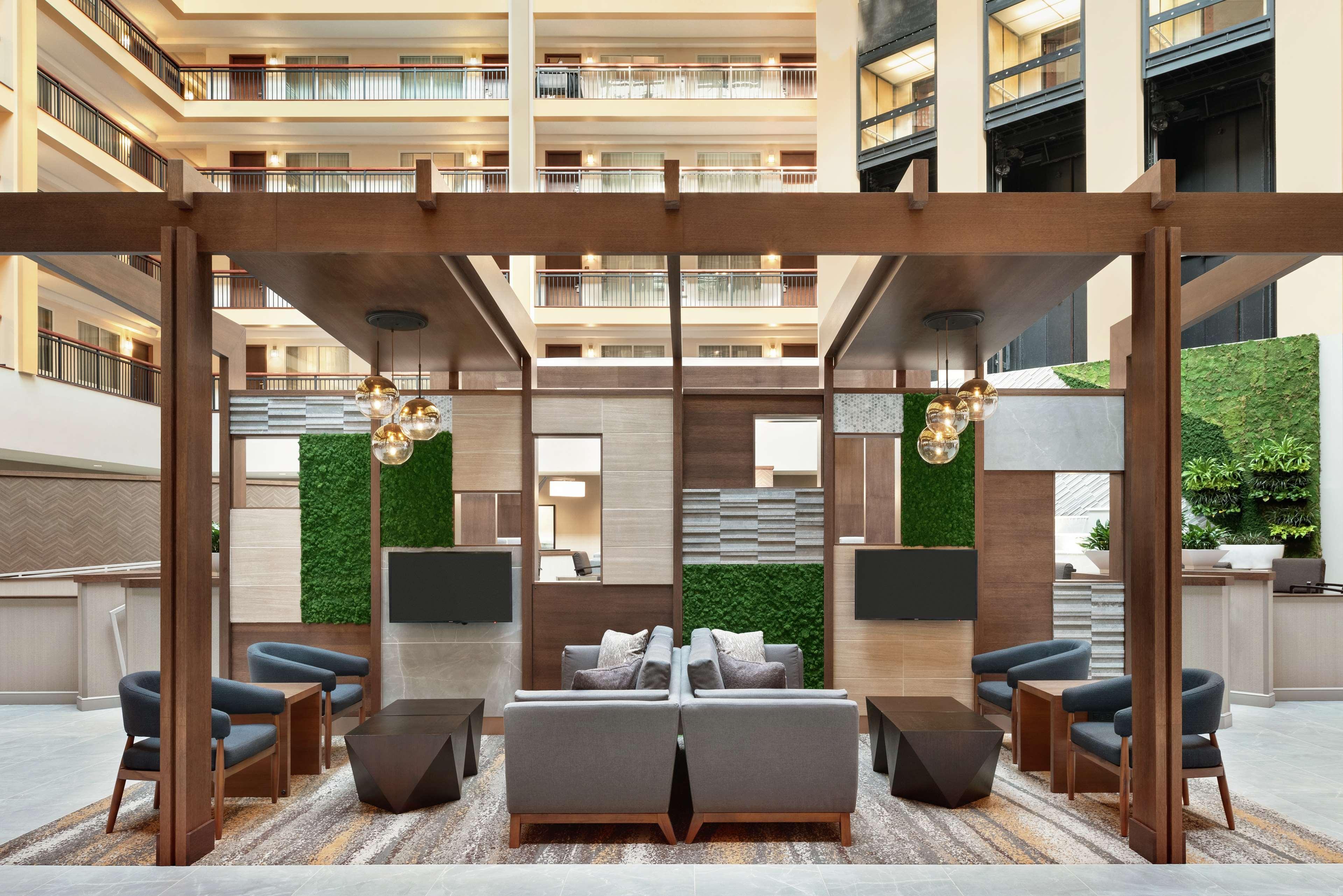 Embassy By Hilton Cleveland Rockside