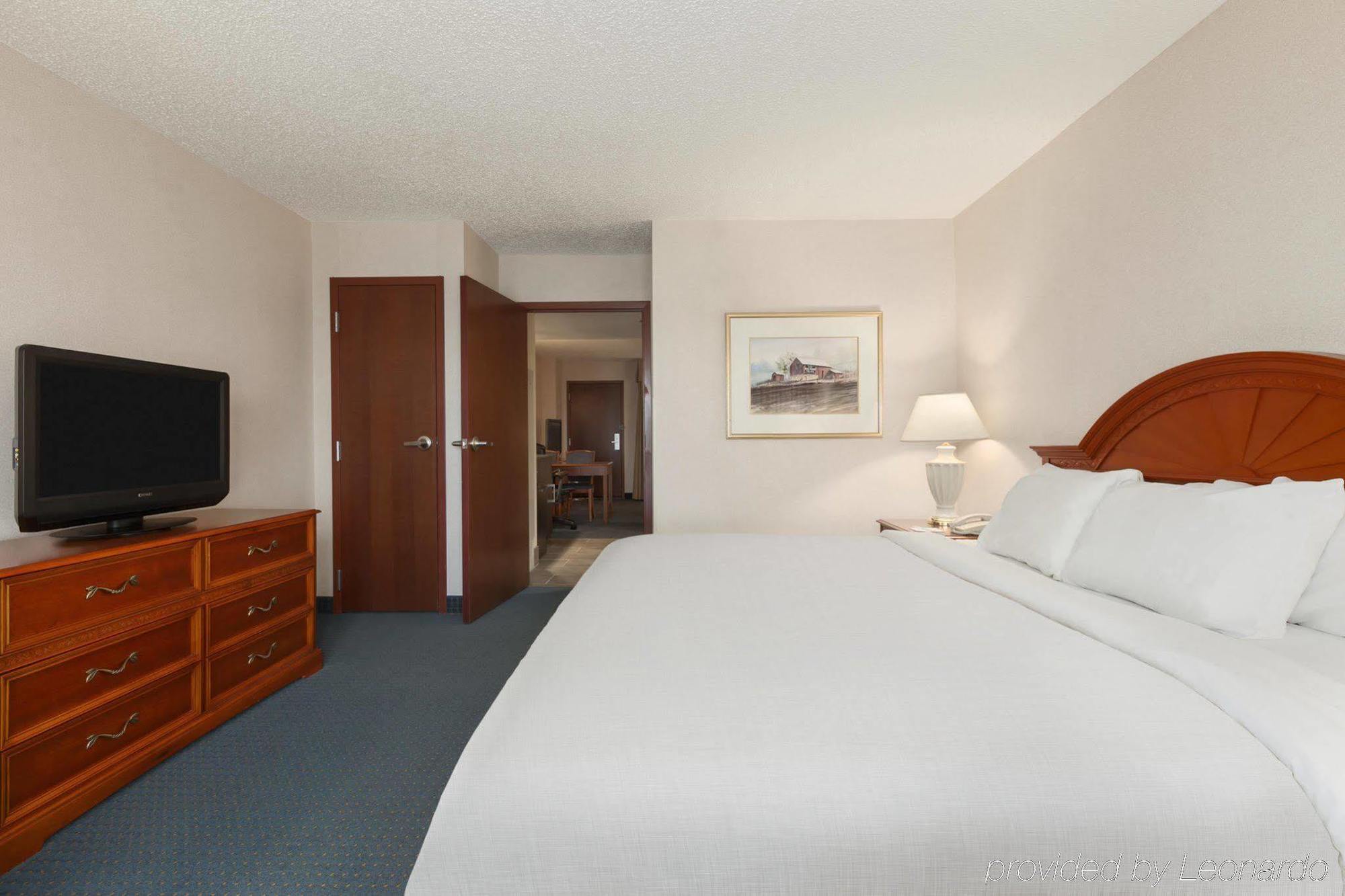 Embassy By Hilton Cleveland Rockside 3* Independence