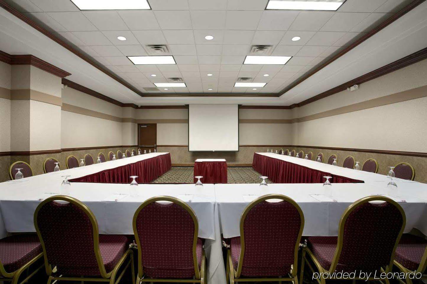 Embassy By Hilton Cleveland Rockside 3*